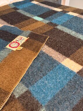 van wyk 100% virgin wool blanket
